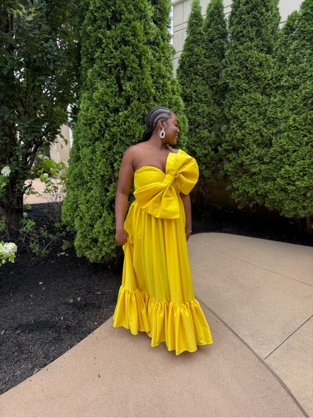 Strapless Yellow Ruffle-Hem Maxi Dress with Statement Bow - Picture 3 of 3
